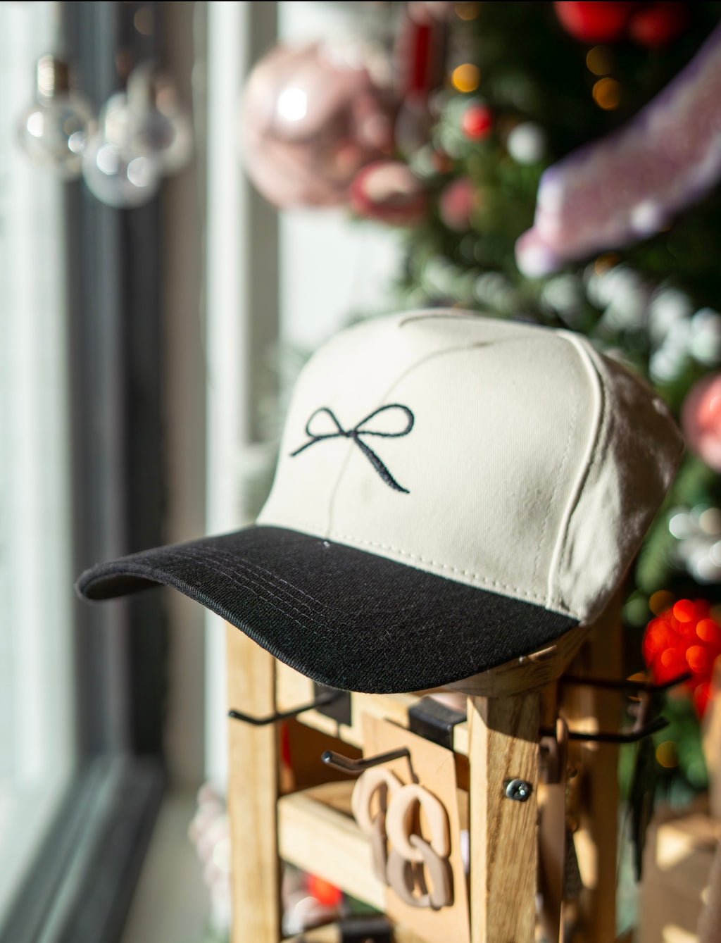 Bow Two-Tone Canvas Hat