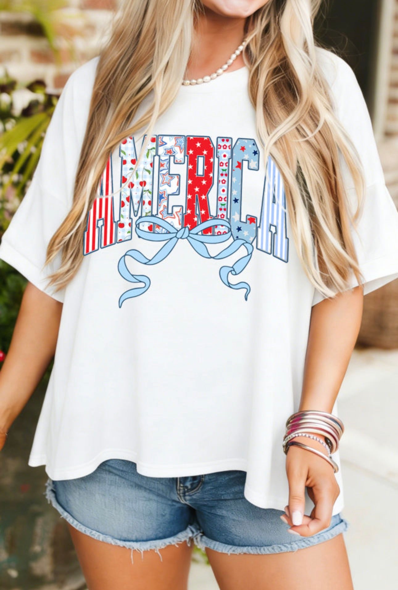 AMERICA Graphic T-Shirt